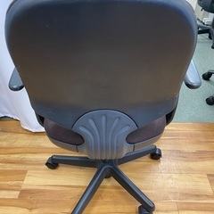 オフィスチェアー　椅子　イスの画像