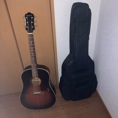 アコースティックギターの画像