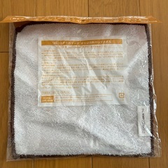 【新品未使用】コアラのマーチ　オリジナルハンドタオルの画像