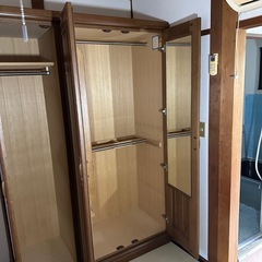 あげます♪(´ε｀ )  無料　洋服タンス　桐製家具　収納家具　　の画像