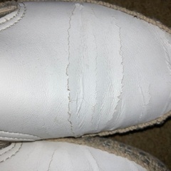 白い靴　2足の画像