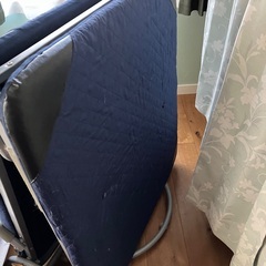 折りたたみベッドの画像