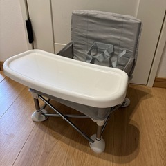 　未使用　折りたたみ　ベビーチェア テーブルチェア の画像
