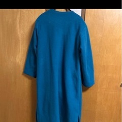 レディース　コート　青　洗濯機で洗濯可能の画像