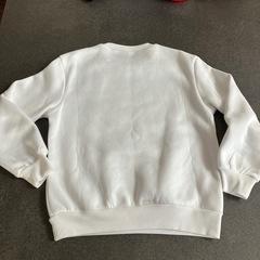 白トレーナー　130くらい？　キッズ　服の画像