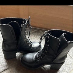 レディース　ブーツ　22.5 レースアップ　ベルトの画像