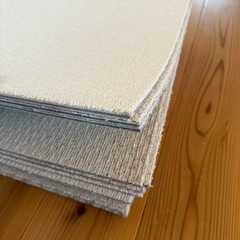 【全部で800円】ニトリ タイルカーペット16枚の画像