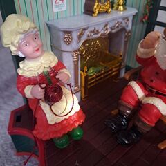 クリスマスドールハウスの画像