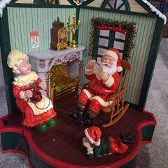 クリスマスドールハウスの画像