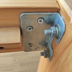 木製ベッドフレームの画像