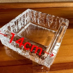 ガラス灰皿3個セットの画像