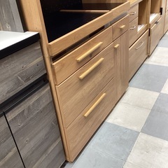 ⭐️春日市⭐️レンジボード⭐️東馬⭐️木目調⭐️モダン⭐️ホワイトオーク材⭐️ナチュラル⭐️定価104,600円⭐️No2159の画像