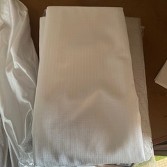 カーテンレールとカーテンセット　の画像