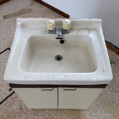 【無料】11/31まで　　陶器洗面台の画像