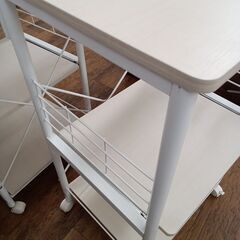 ★リユースのサカイ水戸店★  レンジ台 ライトブラウン H131.5×D44×W49 クリーニング済み MT6315の画像