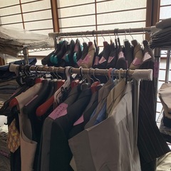 スーツ　ネクタイ　ビジネスアウター　の画像