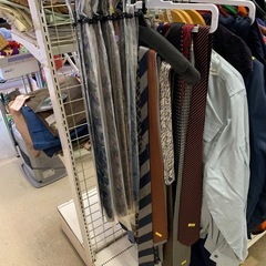 スーツ　ネクタイ　ビジネスアウター　の画像