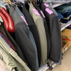 スーツ　ネクタイ　ビジネスアウター　の画像