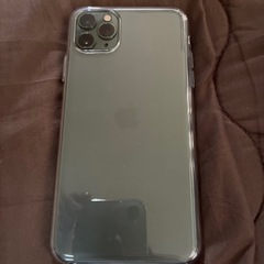 iPhone11𝗽𝗿𝗼 𝗺𝗮𝘅 256GBの画像