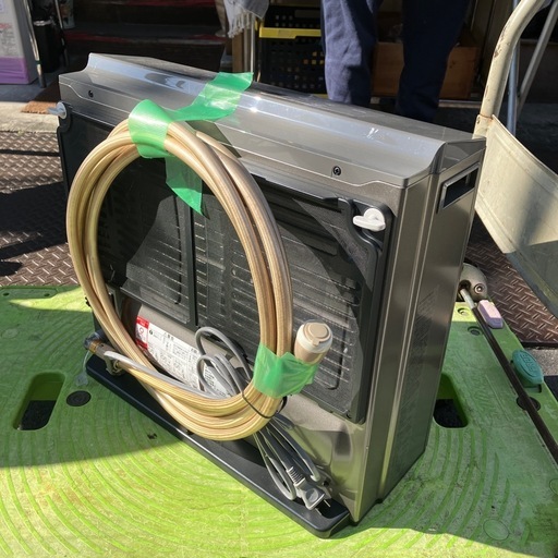 2023年製 コンクリート21畳　都市ガス用 ガスファンヒーター【F01011】