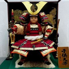 【・税込み】五月人形 紫峰作 子供大将 10号 オルゴール内蔵 ガラスケース入り 端午の節句 飾り H71×W55.5×D33cm【PayPay使えます】の画像