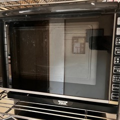 電子レンジ、トースター、炊飯器の画像