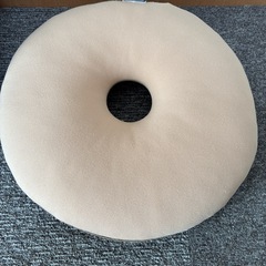 低反発円座クッション　ドーナツ型の画像