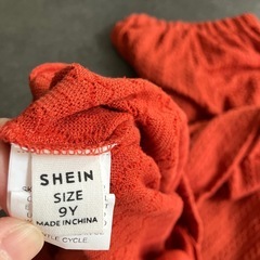 ニット柄　セットアップ　キッズ　服　130から140くらい？の画像