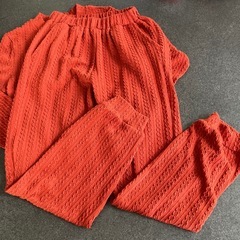 ニット柄　セットアップ　キッズ　服　130から140くらい？の画像