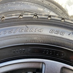 175/65/14 PCD100　スタッドレスタイヤセットの画像