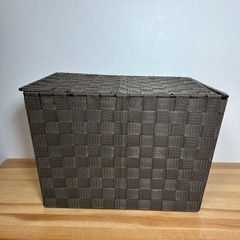 フタ付 カラーバスケット ブラウンの画像