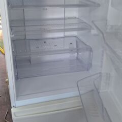 【リサイクルショップどりーむ天保山店】No.4835　冷蔵庫　AQUA　272L　2017年製　写真参照🎵の画像