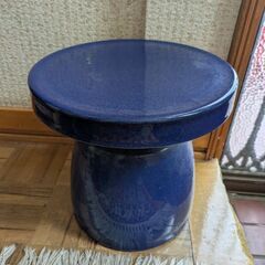 スコップ、鉢、庭の画像