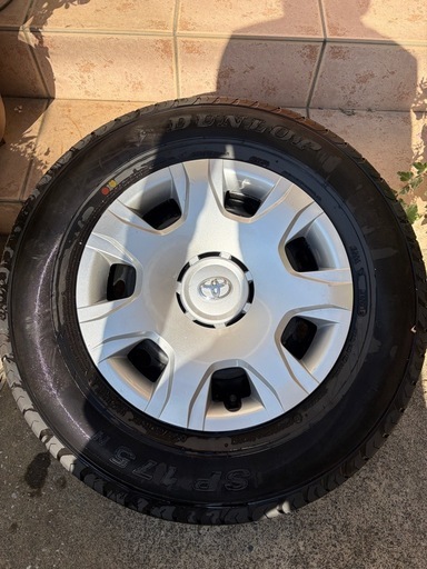 ハイエース　新車外し　純正タイヤホイール4本セット