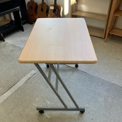 K2511-317 不二貿易 キャスター付きデスク 作業台 ナチュラル キズ汚れ有り の画像