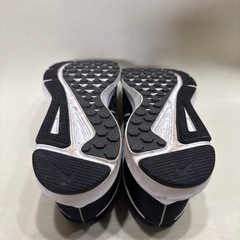 ナイキ ラン スイフト(ブラック×ホワイト) ランニングシューズ　27せんちセンチの画像