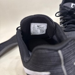 ナイキ ラン スイフト(ブラック×ホワイト) ランニングシューズ　27せんちセンチの画像