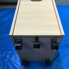 キャスター付き木目机下収納カート　引出し付き付き　机下収納　横幅30㎝×高さ59.5㎝×奥行45㎝　の画像