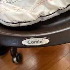 コンビ　手動ベビーラックの画像