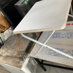 ニトリ　折りたたみミニテーブル　中古の画像