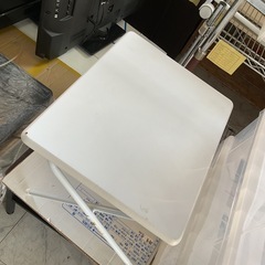 ニトリ　折りたたみミニテーブル　中古の画像