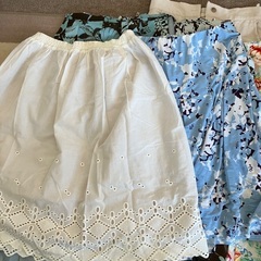 レディースＭサイズ　スカート　ジーンズなど10点の画像