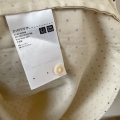 タグ有　UNIQLO レーヨン プリント ブラウス 長袖 ベージュ ドットの画像