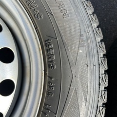 スタッドレスタイヤの画像