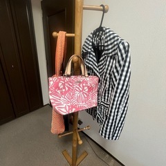 衣類、鞄掛けポール
の画像