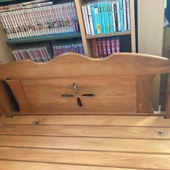 木製ベットの画像