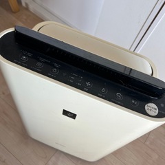 加湿空気清浄機　シャープ　2015年製の画像