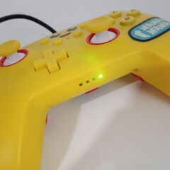 フォートナイトピーリー　Nintendo Switch用 ワイヤレスコントローラー　任天堂純正ケーブル付きの画像