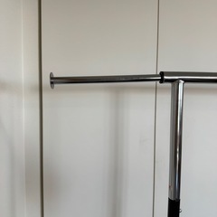 ハンガーラック 黒の画像