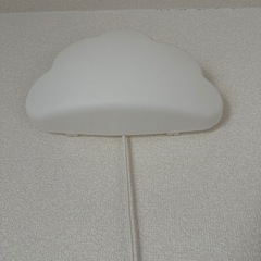 IKEA ウォールライト　雲型と蝶型　2点セットの画像
